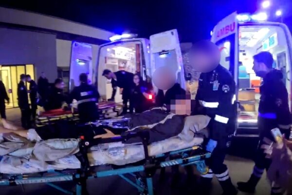 터키 이스탄불공항 무릎골절환자이송